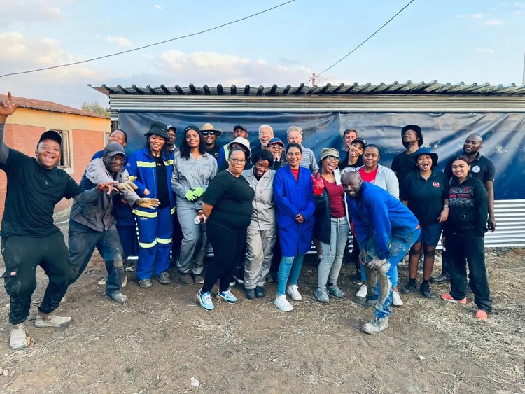 Group photo of volunteers on South Africa